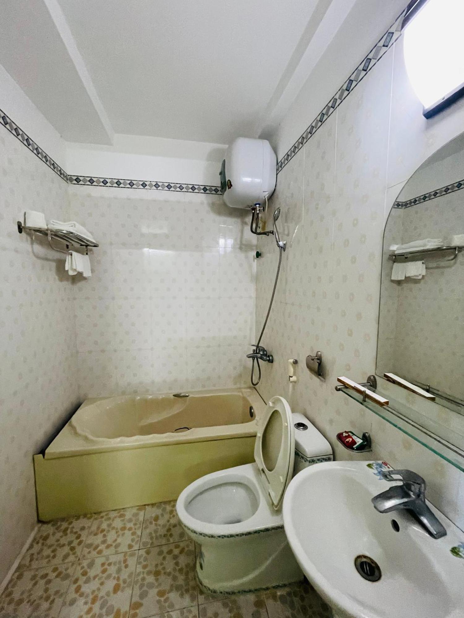 Khach San Ngoc Ly 8 Hotel Thanh Hóa Eksteriør billede